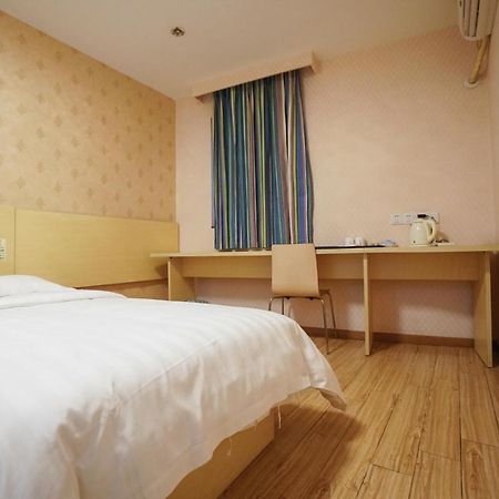 Jia Mei Xin Holiday Hotel Baiyun Airport Branch Guangzhou Eksteriør billede